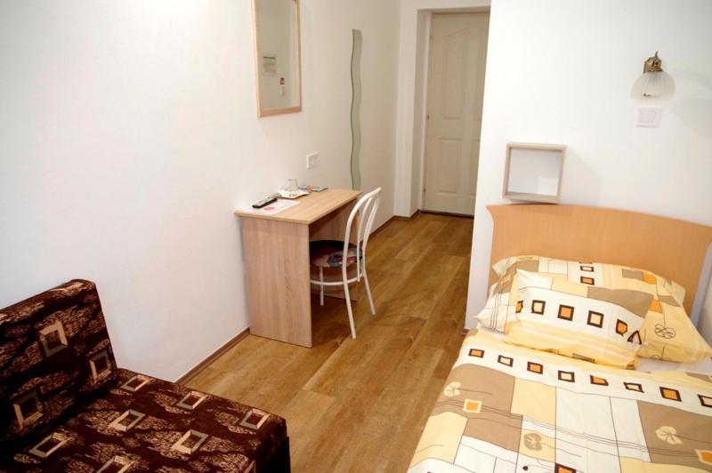 Fehér Hajó Panzió és Vendéglő Győr Exterior foto
